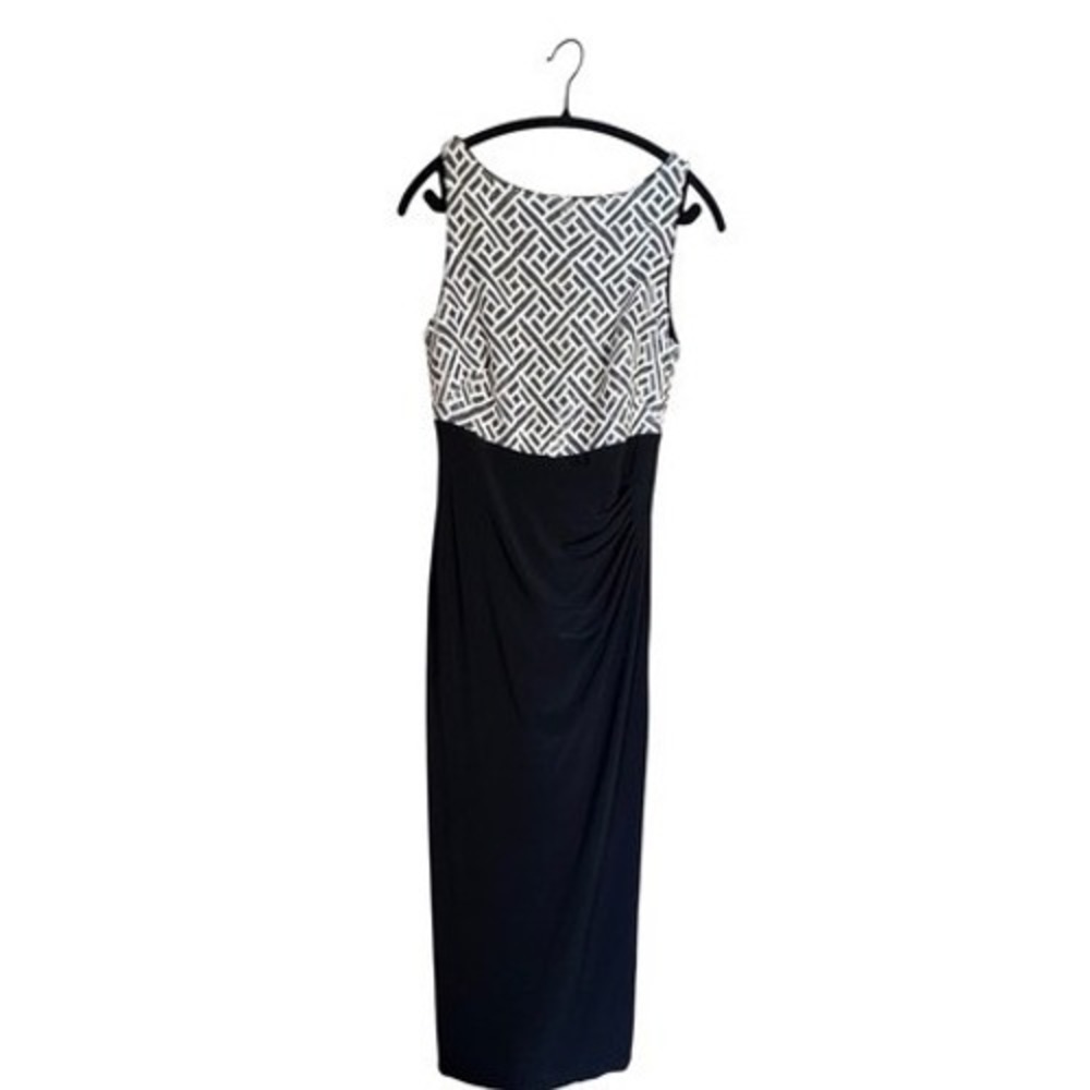 Lauren Ralph Lauren Evening Sequin Geometric Gown Black Silver V-Back Dress 10 - Picture 2 of 5